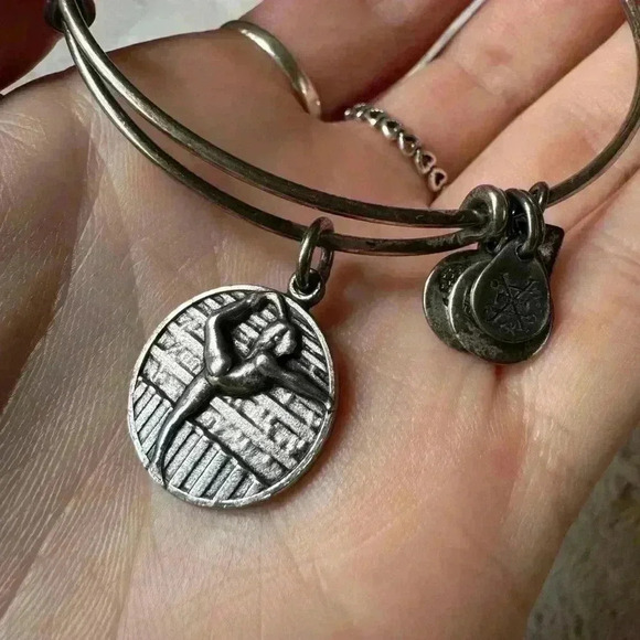 Alex and Ani Silver Team USA gymnastics bangle - Picture 2 of 4
